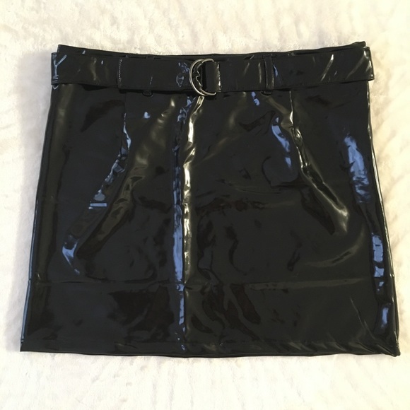 H&M NWT A-line shiny mini skirt ring belt black M - Picture 12 of 15